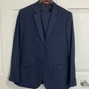 RW & Co. Slim Navy Suit, 42R/32